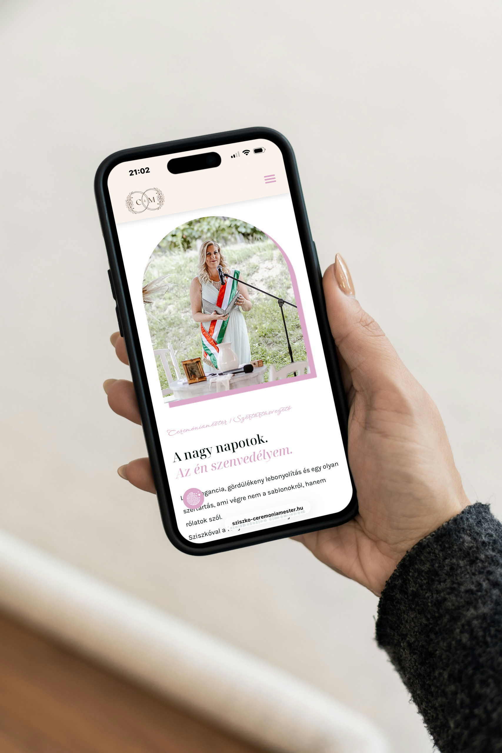 Sziszkó ceremóniamester weboldal mockup